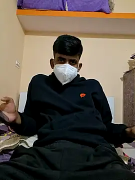 Snapshot of KissesBoyAD chatting on 12.14.24 KissesBoyAD online show from 12.14.24