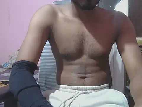 Snapshot of KissesBoyAD chatting on 10.08.25 KissesBoyAD online show from 10.08.25