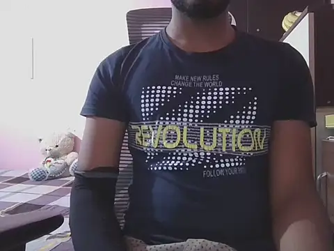 Snapshot of KissesBoyAD chatting on 10.13.25 KissesBoyAD online show from 10.13.25