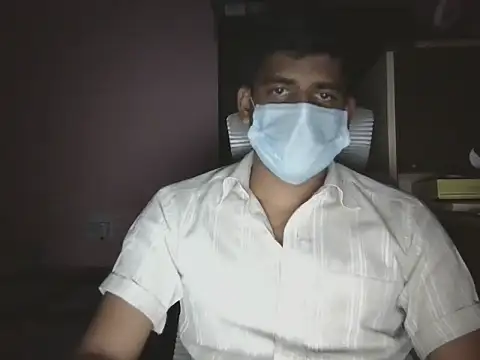 Snapshot of KissesBoyAD chatting on 10.30.25 KissesBoyAD online show from 10.30.25