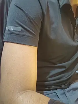 Snapshot of KissesBoyAD chatting on 12.02.25 KissesBoyAD online show from 12.02.25