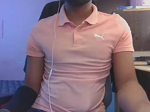 Snapshot of KissesBoyAD chatting on 12.15.25 KissesBoyAD online show from 12.15.25