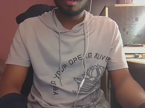 Snapshot of KissesBoyAD chatting on 01.13.26 KissesBoyAD online show from 01.13.26