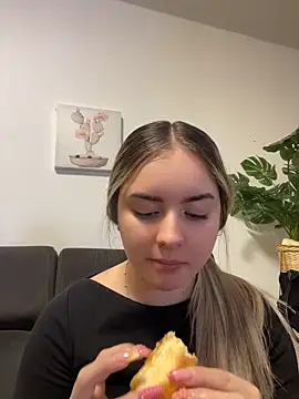 imlindapink online show from 05.09.26
