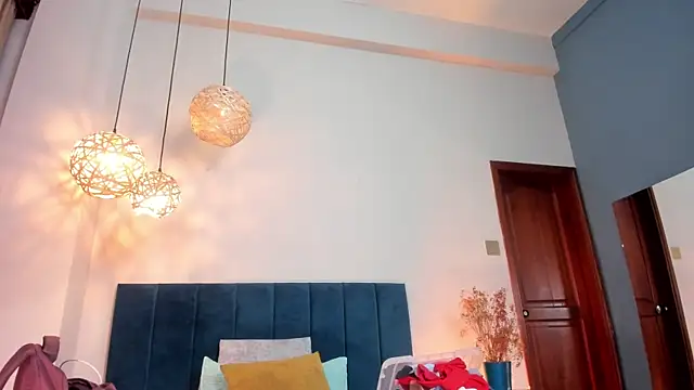 LaraGoldd online show from 02.24.26