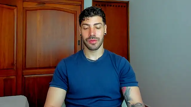 Guyinthemountain online show from 05.12.26