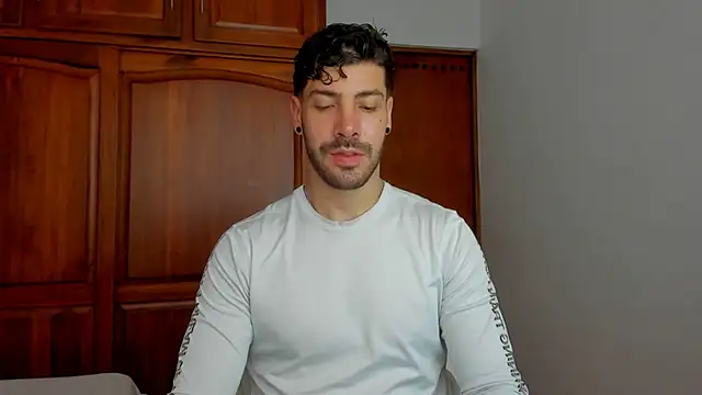 Guyinthemountain online show from 05.13.26