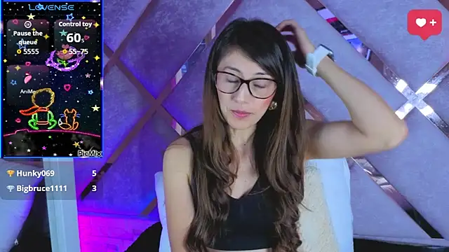  jade white  online show from 03.03.26