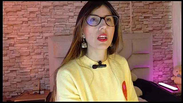  jade white  online show from 04.27.26
