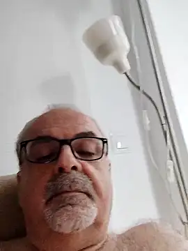 Snapshot of Satiro_Sevilla chatting on 03.21.25 Satiro Sevilla online show from 03.21.25