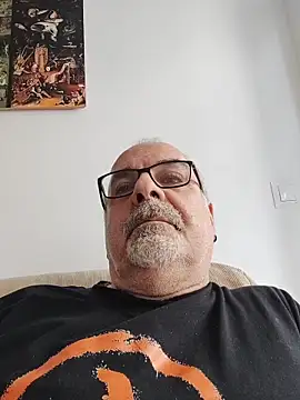 Snapshot of Satiro_Sevilla chatting on 10.07.25 Satiro Sevilla online show from 10.07.25