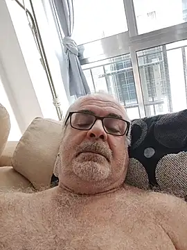 Snapshot of Satiro_Sevilla chatting on 10.21.25 Satiro Sevilla online show from 10.21.25