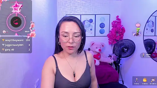 Snapshot of Tiara_rr chatting on 12.07.24 Tiara rr online show from 12.07.24