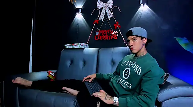 JUSTIN FULLER1 online show from 12.17.24