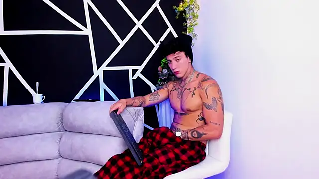 JUSTIN FULLER1 online show from 02.13.25