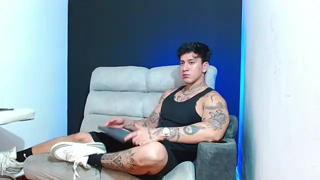 JUSTIN FULLER1 online show from 06.10.26