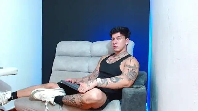 JUSTIN FULLER1 online show from 06.11.26