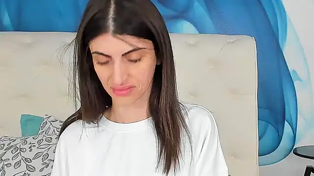 SkinnyDolly online show from 04.24.26