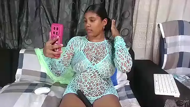 Lilmisskay18 online show from 06.15.26