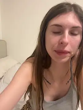 emma05 online show from 12.09.24