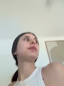 emma05 online show from 12.11.24