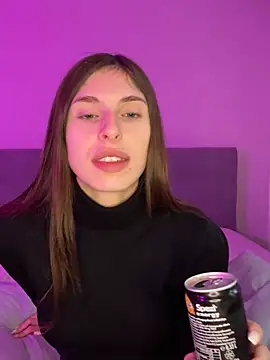 emma05 online show from 12.13.24