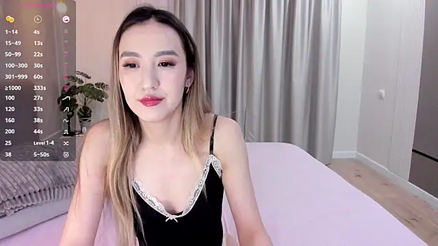 Hensuan online show from 12.30.24