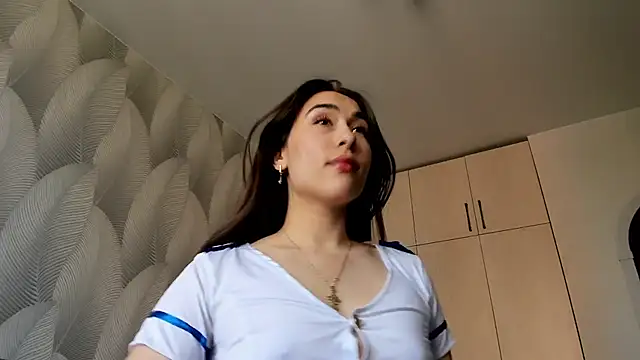 Snapshot of Bambiii_bby chatting on 06.16.26 Bambiii bby online show from 06.16.26