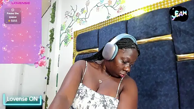 skaysanchez1 online show from 10.26.25