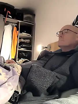 bogland33 online show from 12.14.25