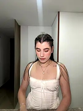 Snapshot of ARITOO_ chatting on 11.25.25 ARITOO online show from 11.25.25