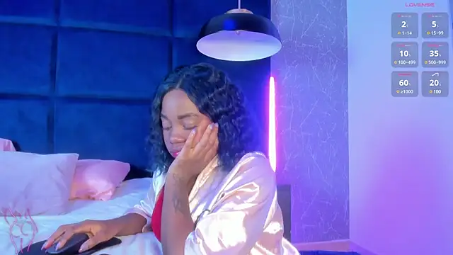 Snapshot of johannaMiller1 chatting on 03.01.25 johannaMiller1 online show from 03.01.25