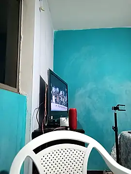 Snapshot of carolina_linarez69 chatting on 11.29.25 carolina linarez69 online show from 11.29.25