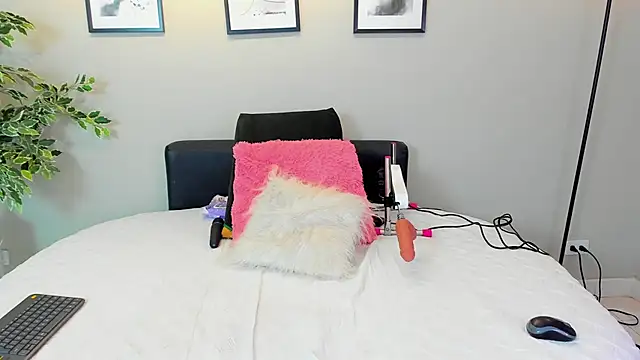Anna  Spencer online show from 06.10.26