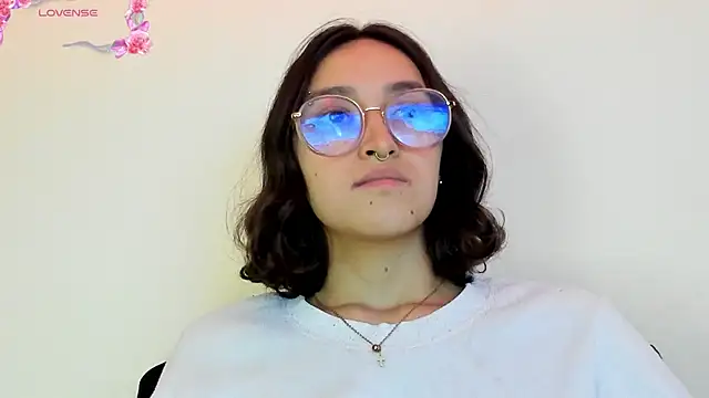Snapshot of its__angelica_ chatting on 12.18.24 its angelica online show from 12.18.24