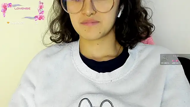 Snapshot of its__angelica_ chatting on 01.15.25 its angelica online show from 01.15.25