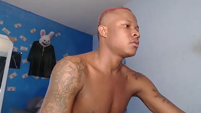 Snapshot of Alid_17 chatting on 11.21.25 Alid 17 online show from 11.21.25