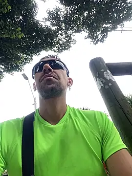 Snapshot of dantedesirexx chatting on 12.14.24 dantedesirexx online show from 12.14.24