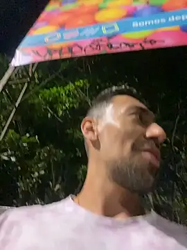 Snapshot of dantedesirexx chatting on 01.15.25 dantedesirexx online show from 01.15.25