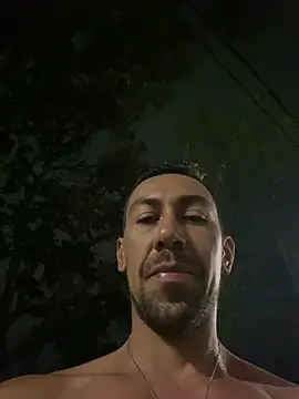 Snapshot of dantedesirexx chatting on 02.22.25 dantedesirexx online show from 02.22.25