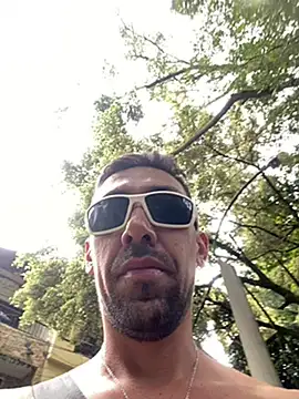 Snapshot of dantedesirexx chatting on 03.04.25 dantedesirexx online show from 03.04.25