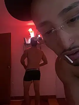 Snapshot of dantedesirexx chatting on 03.13.25 dantedesirexx online show from 03.13.25