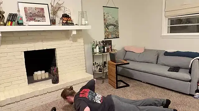 Snapshot of DaddydayDrinkzz chatting on 12.29.24 DaddydayDrinkzz online show from 12.29.24