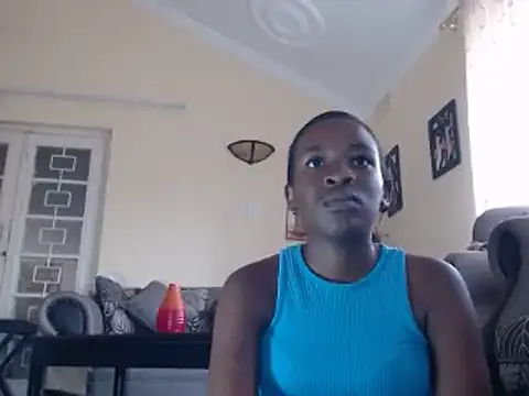 Snapshot of SexyRed18 chatting on 02.19.25 SexyRed18 online show from 02.19.25