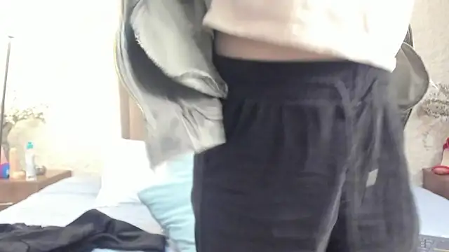 Snapshot of CarolinaGlamour chatting on 09.20.25 CarolinaGlamour online show from 09.20.25