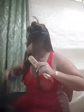 Evabigass online show from 02.26.25