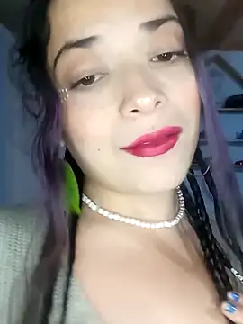 Elvishcassie  online show from 02.12.25