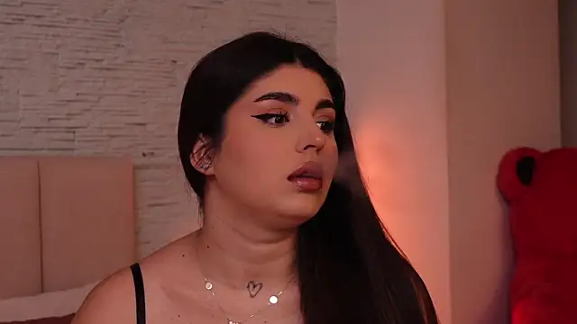 Snapshot of RachelSwaan chatting on 12.30.24 RachelSwaan online show from 12.30.24