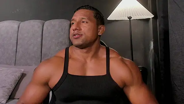 Snapshot of CallumMuscle chatting on 02.06.26 CallumMuscle online show from 02.06.26