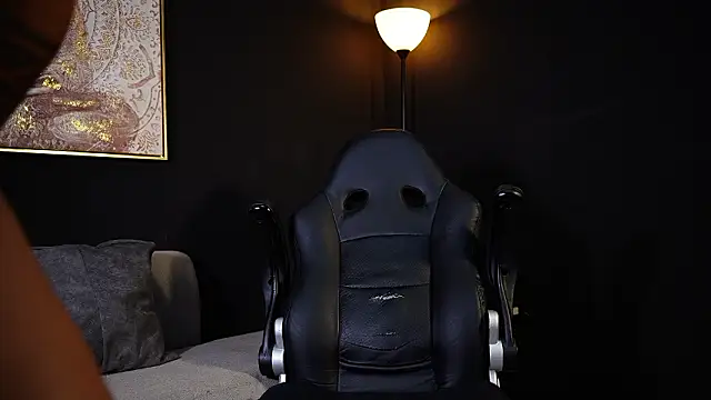 Snapshot of CallumMuscle chatting on 03.10.26 CallumMuscle online show from 03.10.26